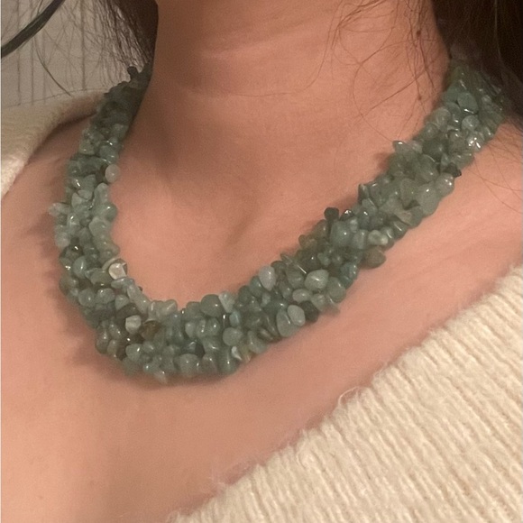 Chunky Green Agate Chip Statement Collar Necklace - Picture 8 of 9